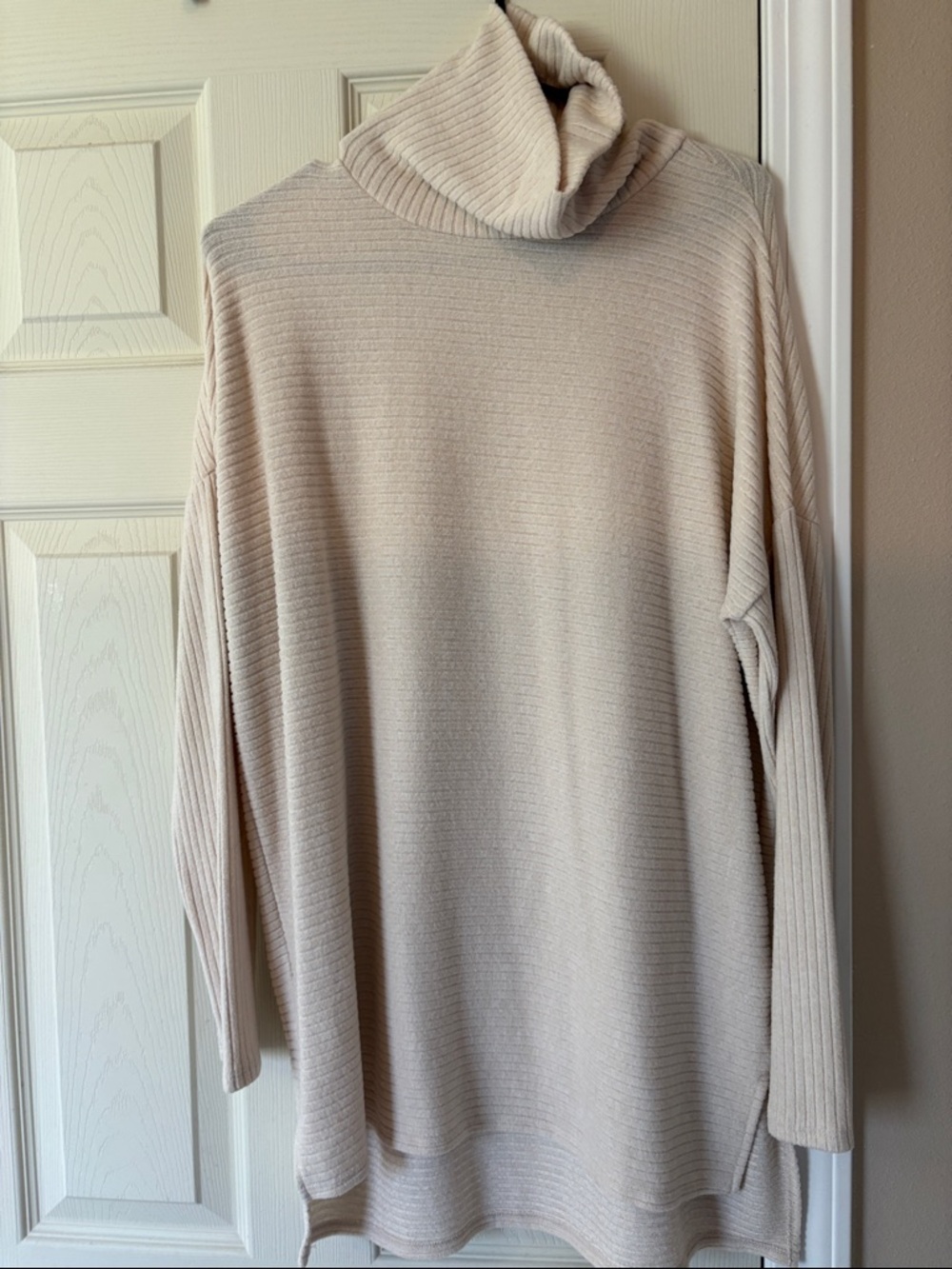 Oversized Time and Tru Cream Ribbed Turtleneck Sweater